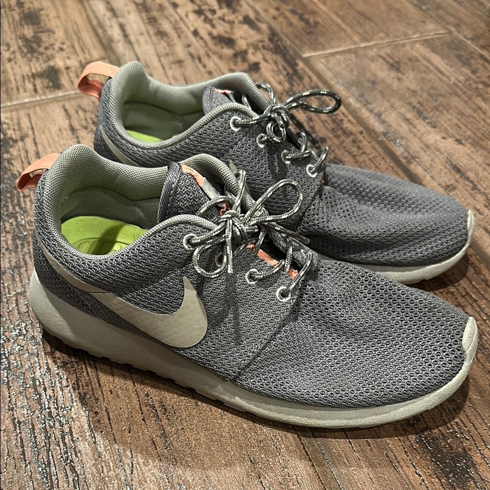 Nike Gray Roche Sneakers with Breathable Mesh